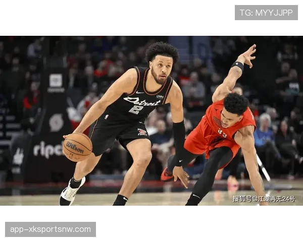 凯德·坎宁安利用挡拆拉开空间，提升队内三分效率明显