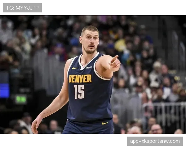 查尔斯巴克利背身强突主导篮下较约基奇组织能力弱