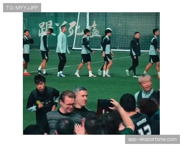 北京国安近期比赛状态回升，防线稳定性逐步增强